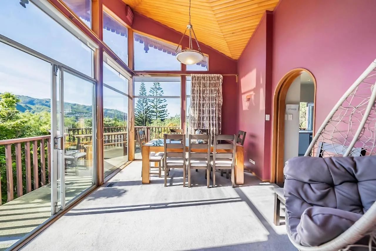 Eclectic 70S Mansion Villa Wellington 0*,